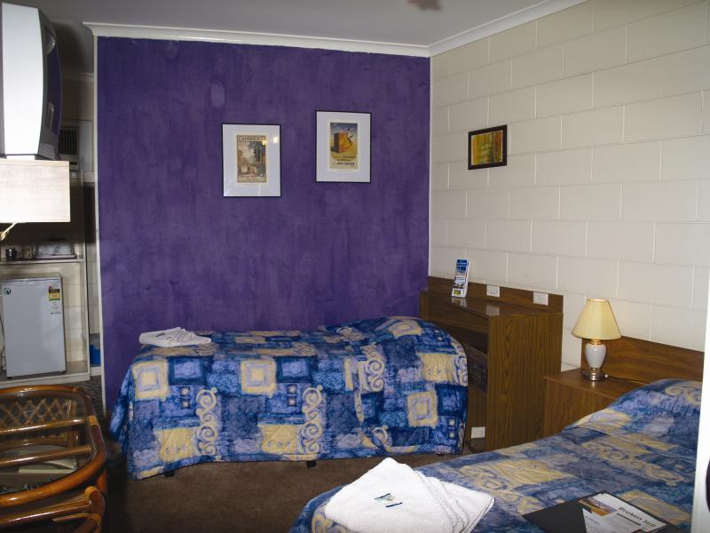 The Lodge Outback Motel โบรเคนฮิลล์ ภายนอก รูปภาพ