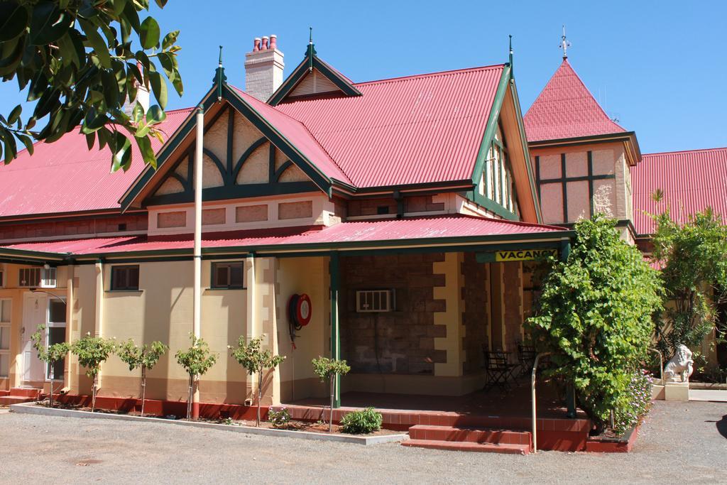 The Lodge Outback Motel โบรเคนฮิลล์ ภายนอก รูปภาพ
